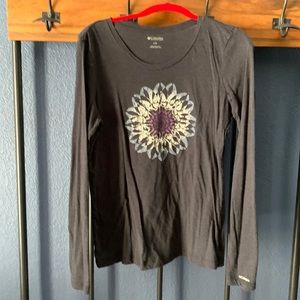 Columbia long sleeve shirt